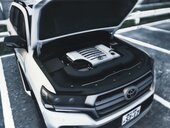 Toyota Land Cruiser LC200 VX.R